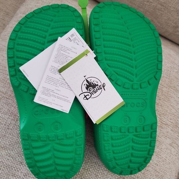 🎄 DISNEY CROCS 🎄 Mickey Mouse and Friends Holiday Clogs Adults by Crocs - Picture 14 of 16